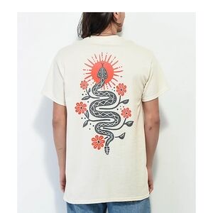 Dravus Rattler Sand Graphic T-Shirt with Snake Design